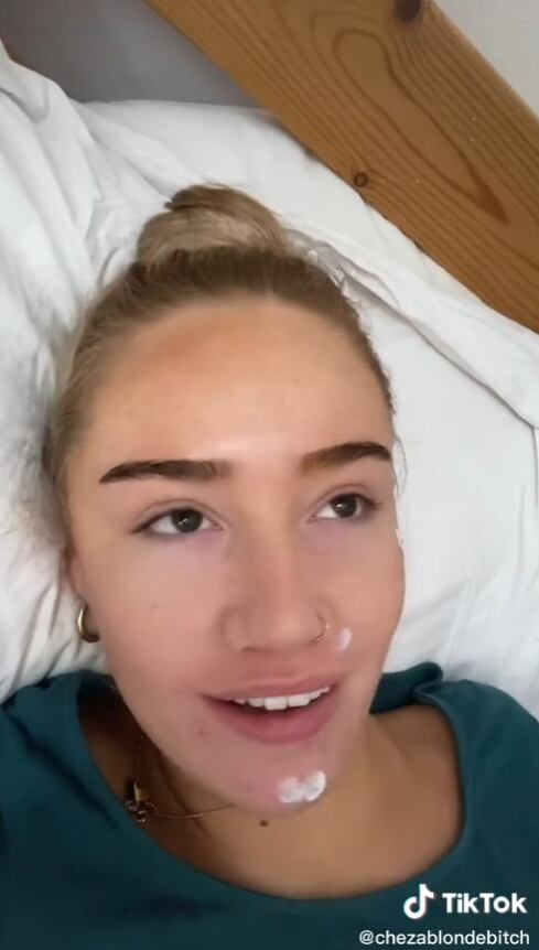 Manda fotos intimas al médico; las envió al correo equivocado