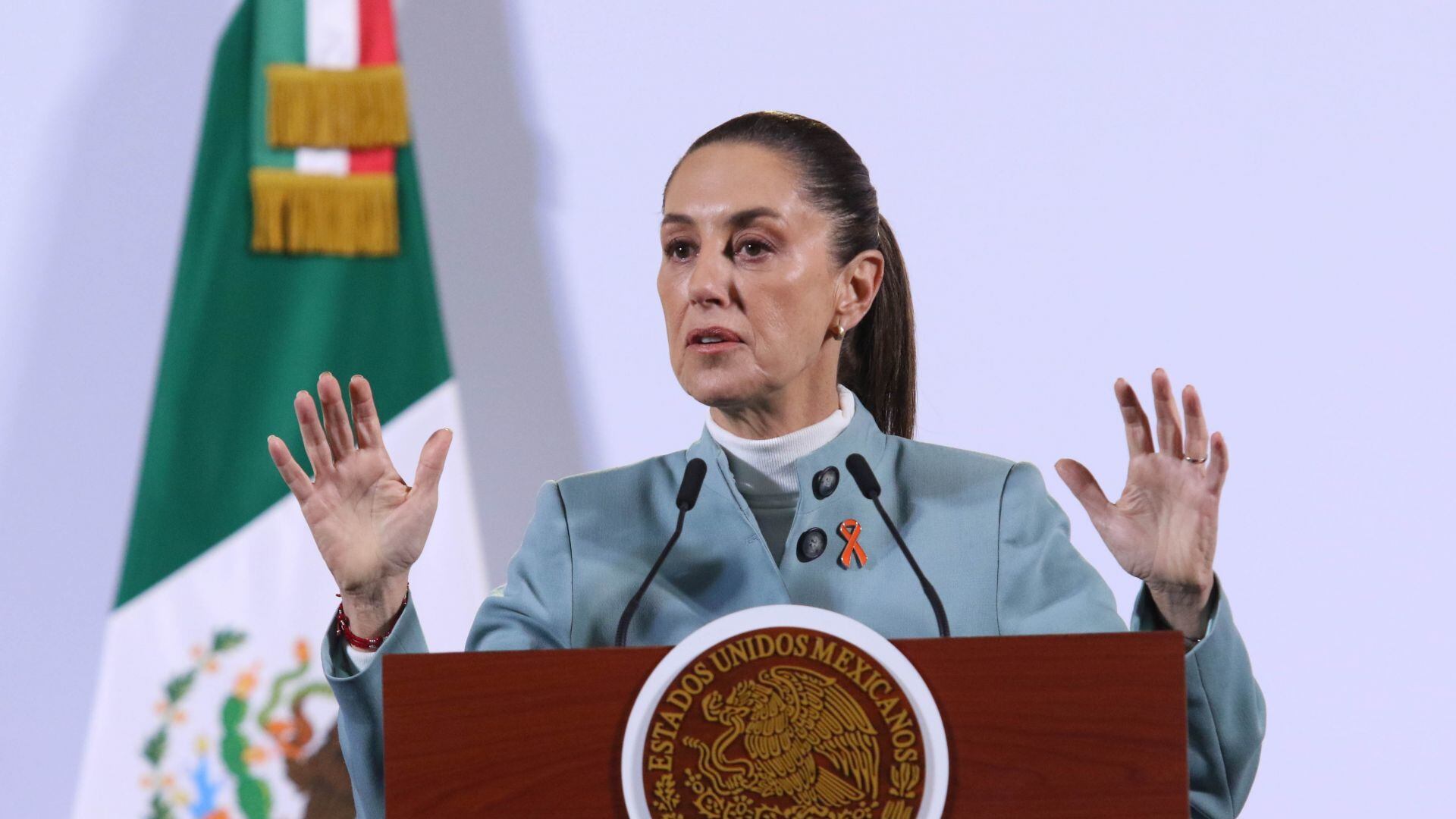 ClaudiaMetrics 26 de noviembre: Federico Arreola asegura que Claudia Sheinbaum requiere de 2 armas para frenar amenazas de Donald Trump