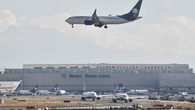 Aeroméxico publica política por suspensión o reasignación de vuelos por lluvias en CDMX