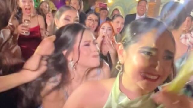 Pelea por el ramo de novia
