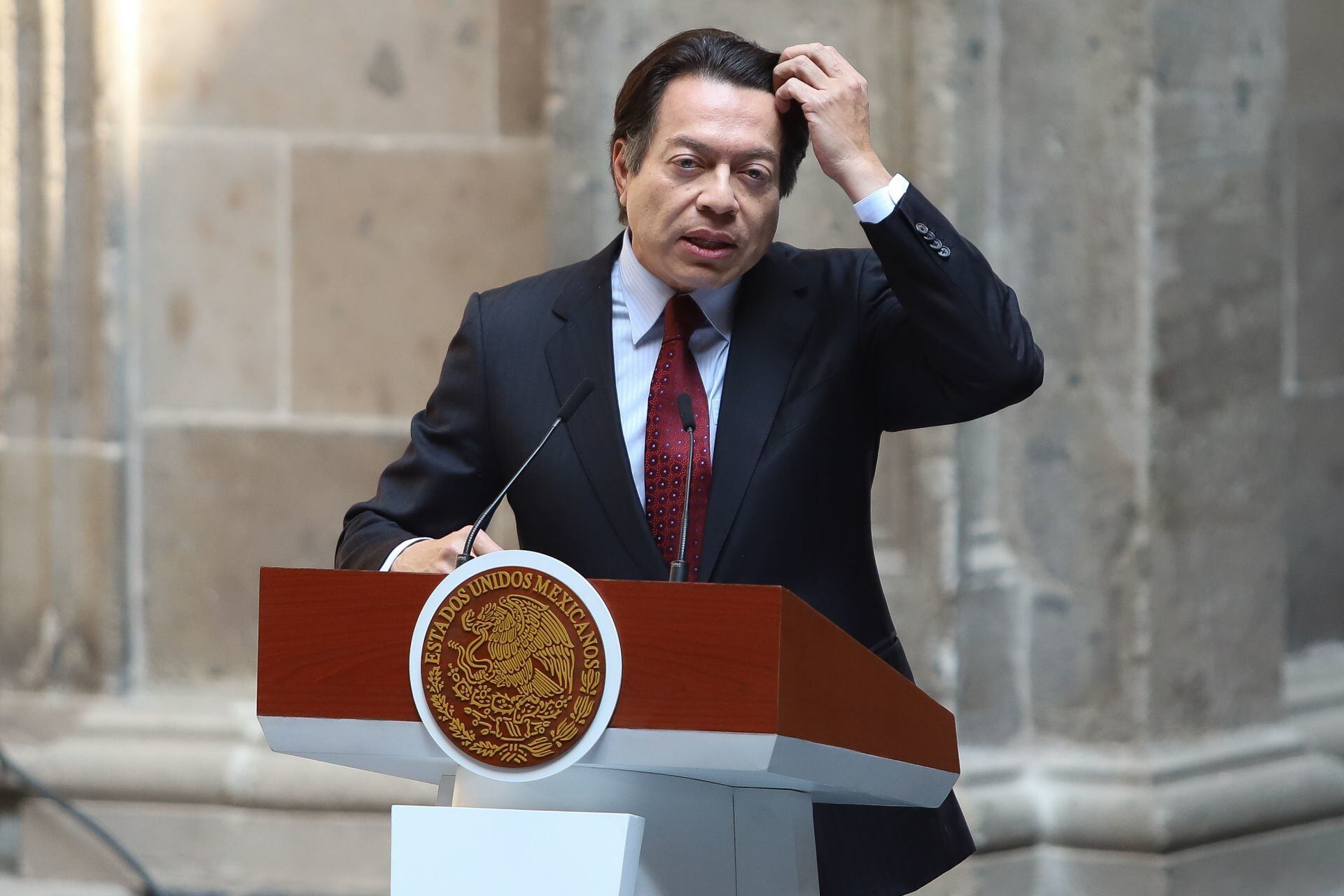 Mario Delgado, secretario de Educación Pública, anuncia fin de examen COMIPEMS.