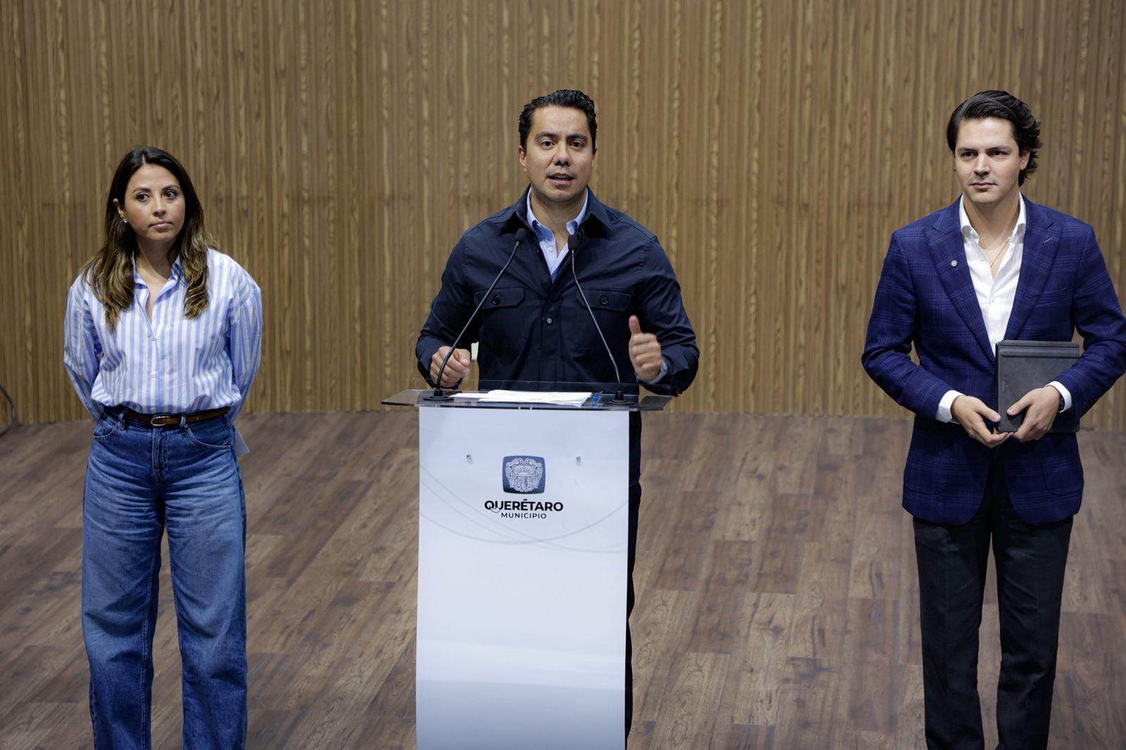 Felifer Macías informa que Querétaro alcanza récord histórico de inversión.
