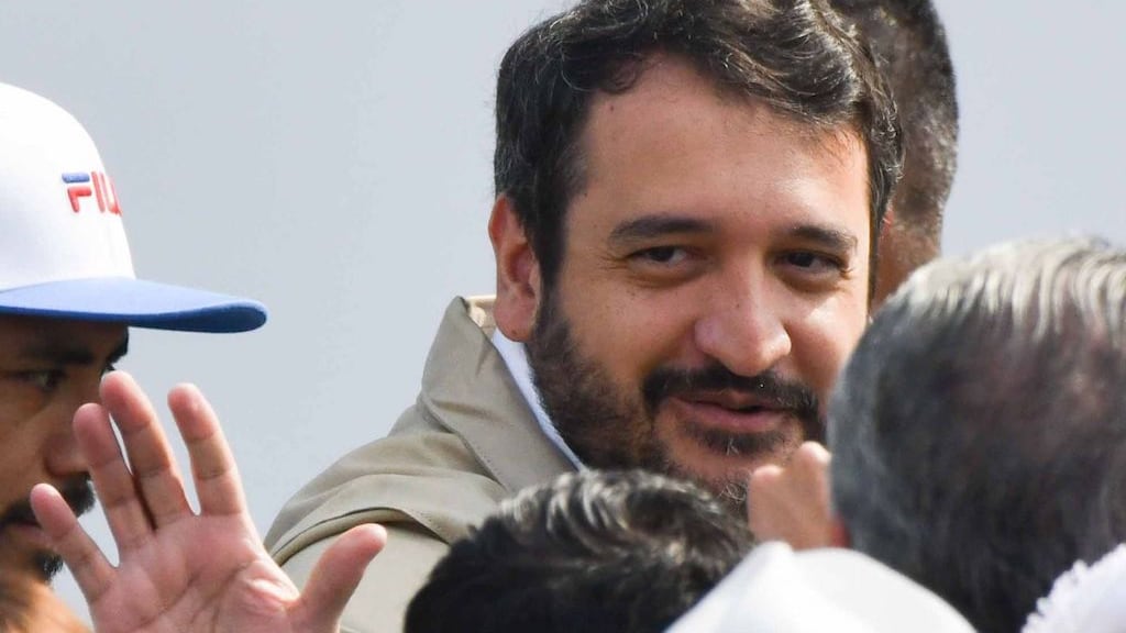 Andrés Manuel López Beltrán único aspirante a diputación federal en Tabasco
