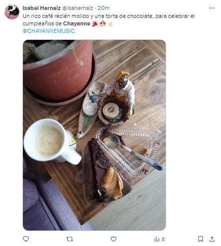 Memes celebrando cumpleaños de Chayanne