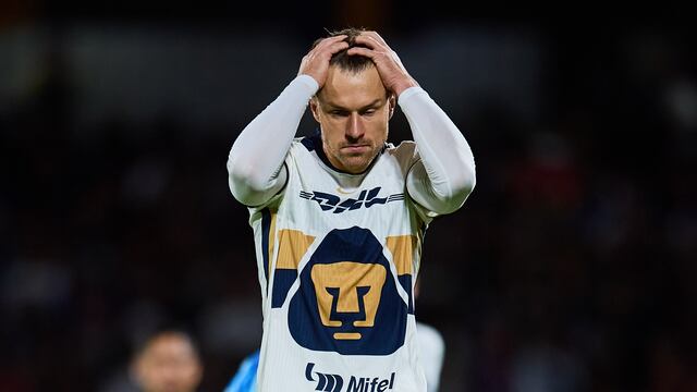 Revientan a Aaron Ramsey por fallar penal con Pumas: “Su fichajazo bomba”