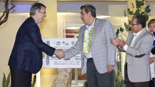 Marcelo Ebrard y Sergio Salomón en Puebla