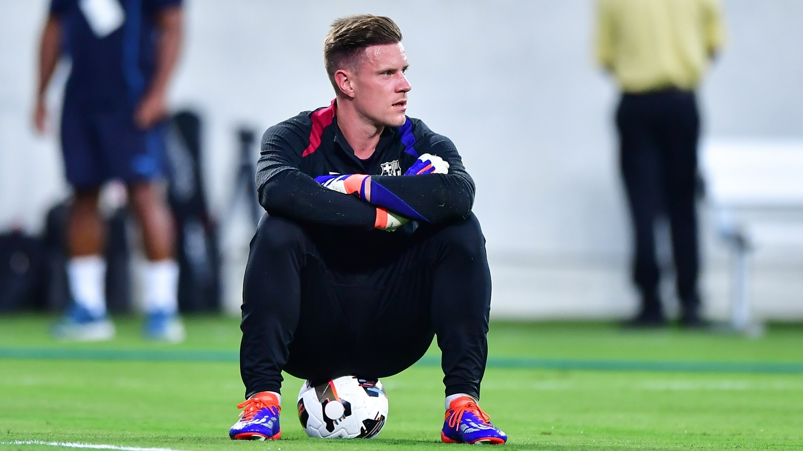 Ter Stegen, figura de Barcelona, estará fuera por un poco más de tres meses por lesión