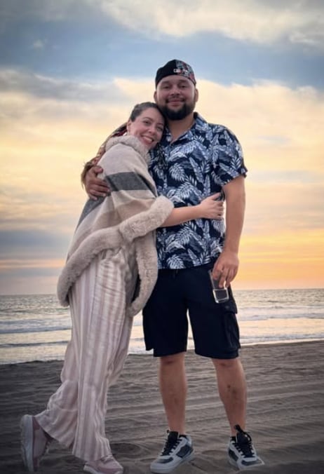 Gerson Leos y Sarah Holcombe