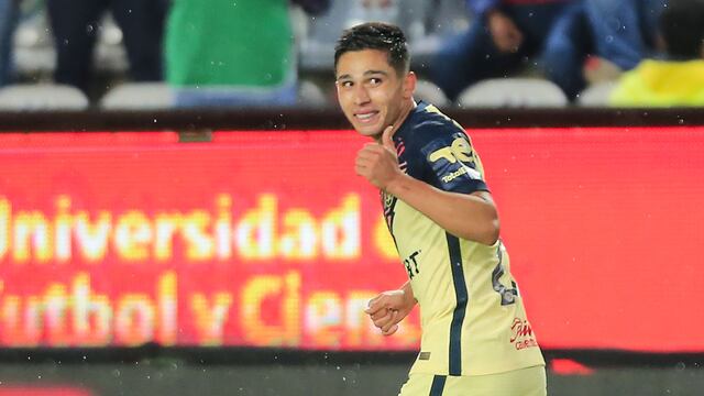Salvador Reyes en un partido del América