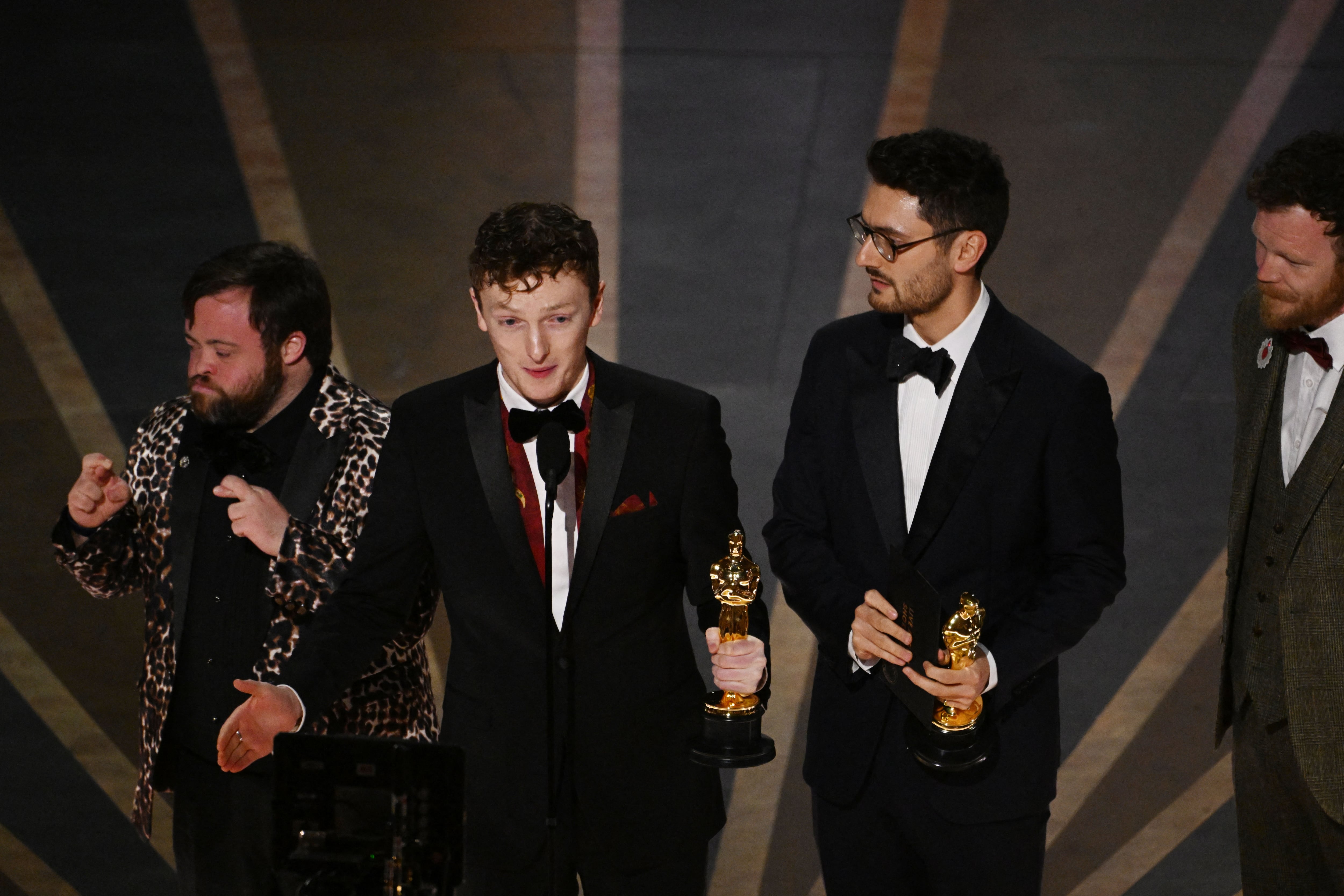 Equipo de An Irish Goodbye, ganador a Mejor Cortometraje