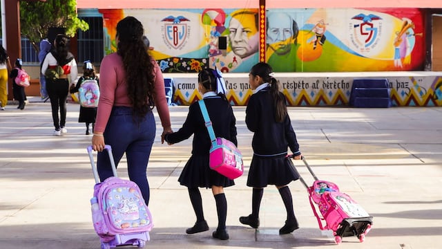 Alumnos de educación básica en Oaxaca