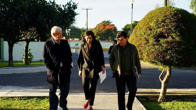 AMLO, Elizabeth García y Jesús Ramírez