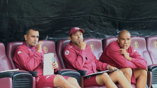 Despiden a director técnico por racista