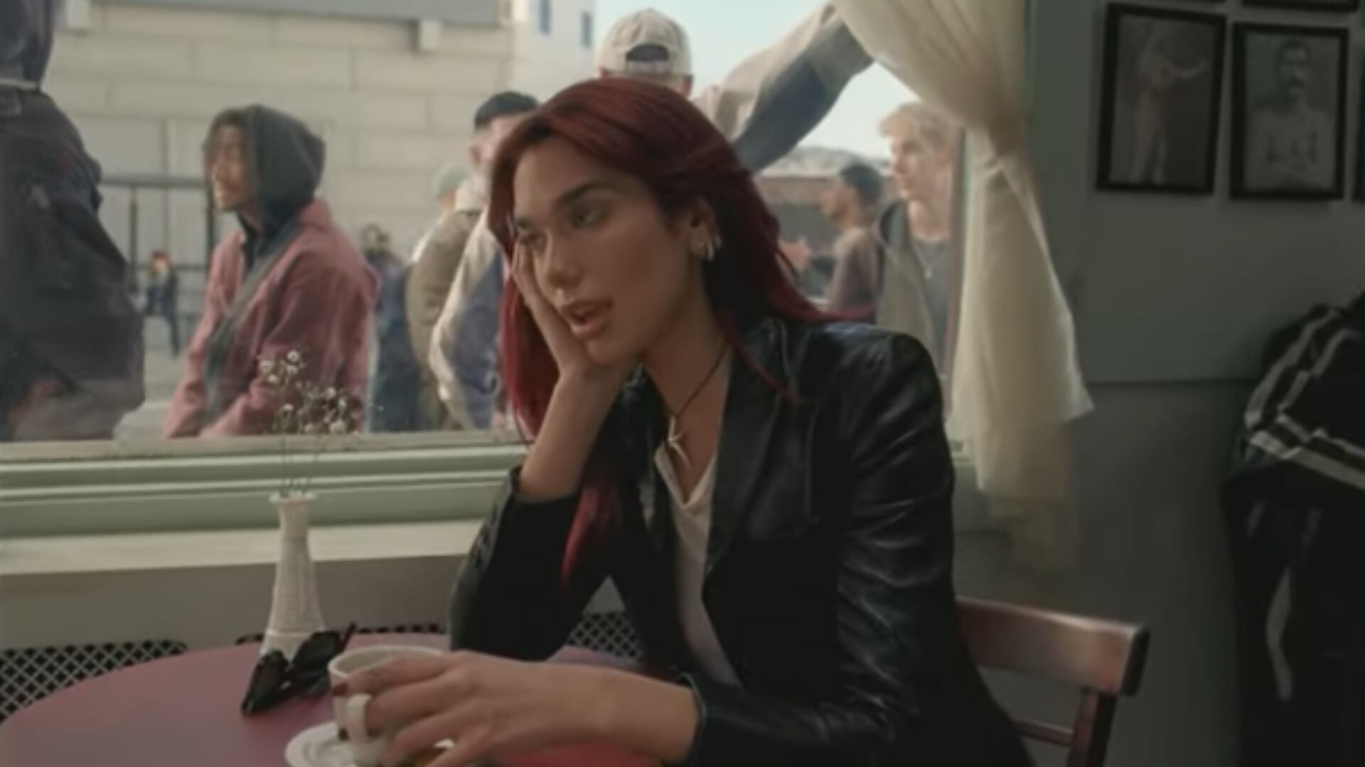 Training Season de Dua Lipa ya se estrenó con un video repleto de hombres