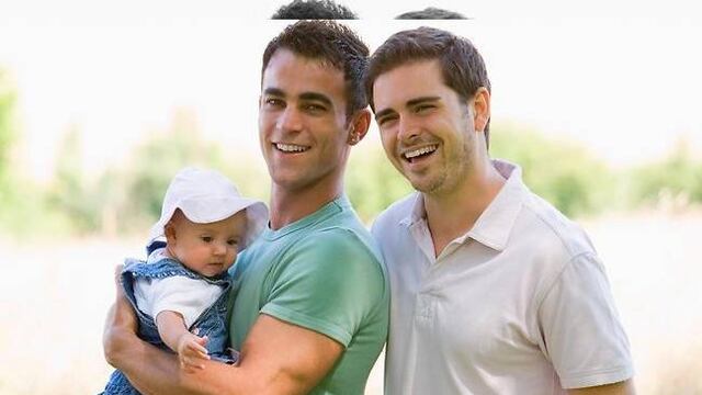 Hijos con padres del mismo sexo no presentan ningún impacto negativo: Estudio