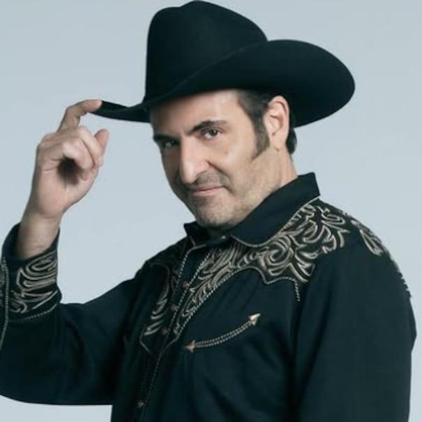 Alejandro Calva genera polémica con su opinión sobre las narcoseries