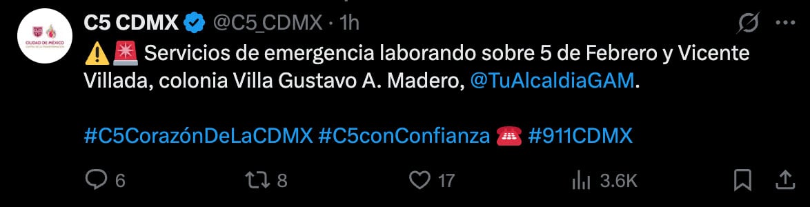 Escenario en la explanada de la alcaldía Gustavo A. Madero