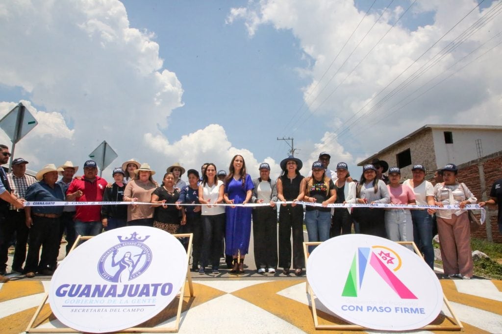 Libia Dennise impulsa lactancia materna y entrega obras en Irapuato.