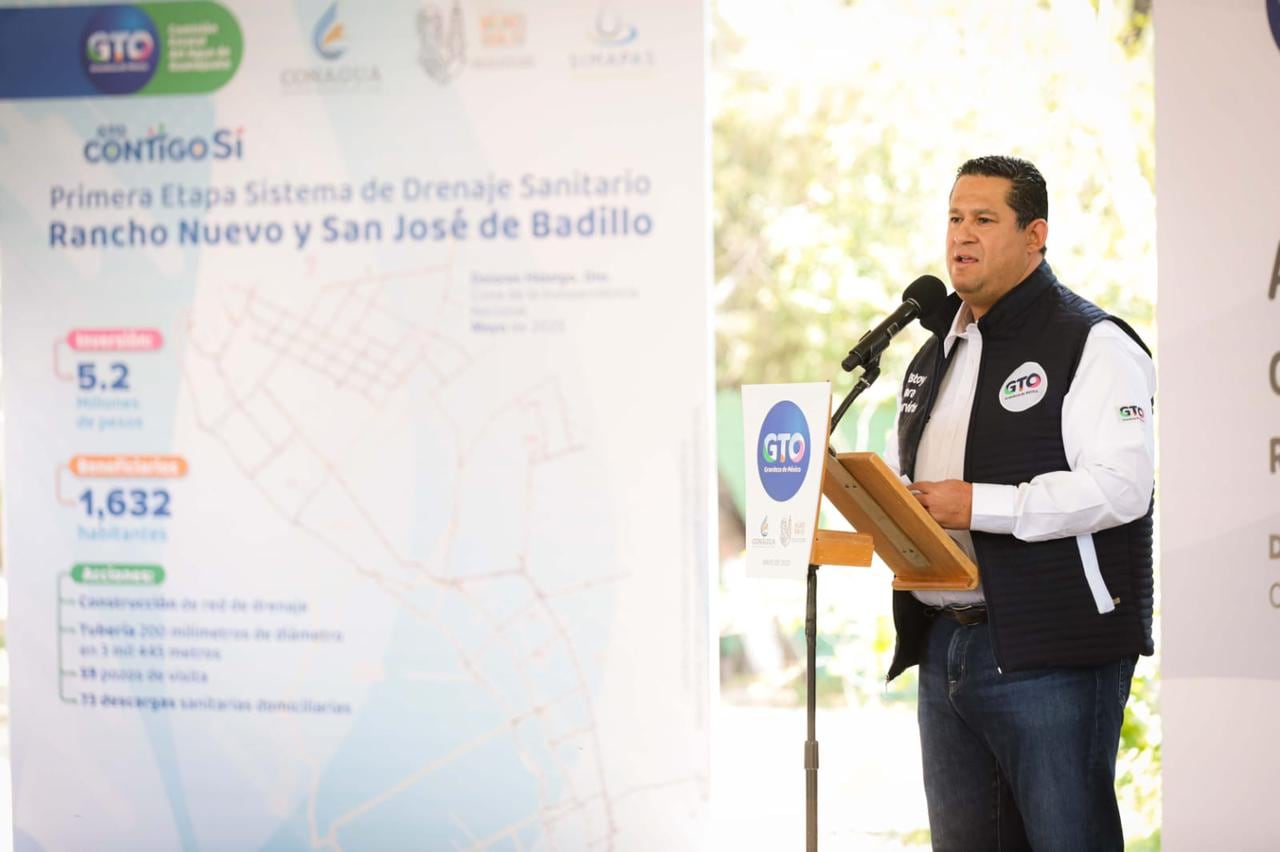 Diego Sinhue Rodríguez realiza entrega de apoyos por “Creo en Ti, Mi Tienda al 100"
