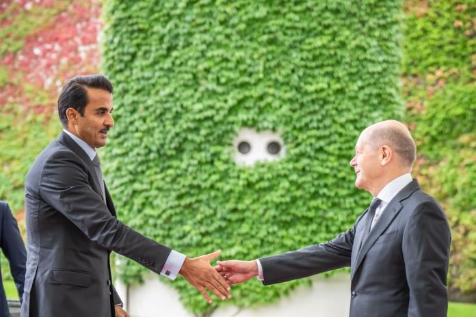 Olaf Scholz, canciller de Alemania recibe al Emir de Qatar