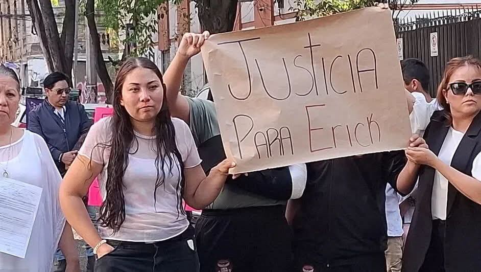 Mamá de Erick Terán acusa que su hijo sufrió violencia en escuela Ollin Cuauhtémoc