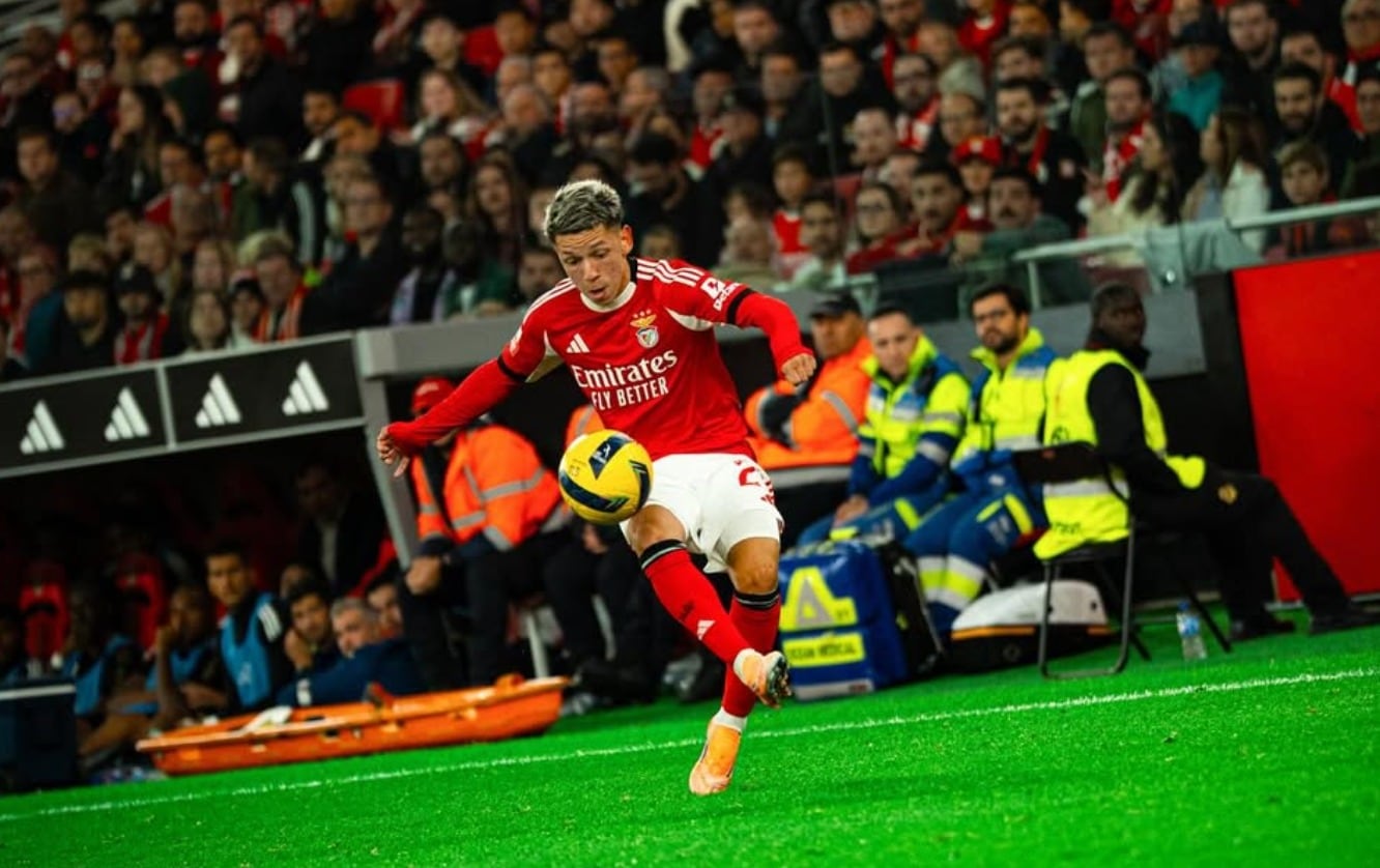 Gianluca Prestianni, el extremo del Benfica.