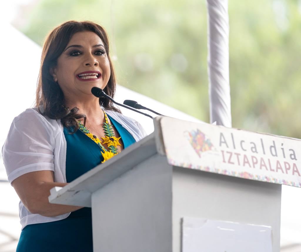 Clara Brugada no se baja de la contienda por la CDMX