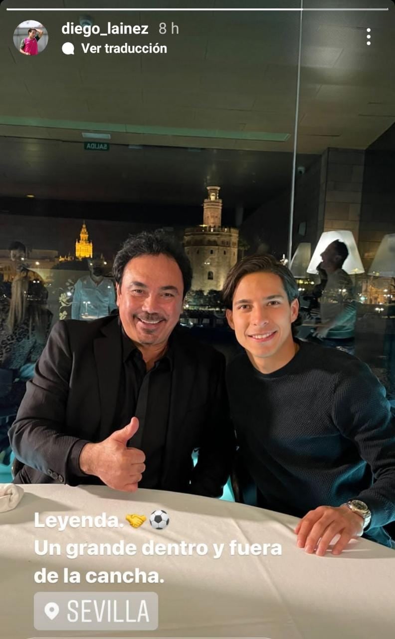 Diego Lainez y Hugo Sánchez