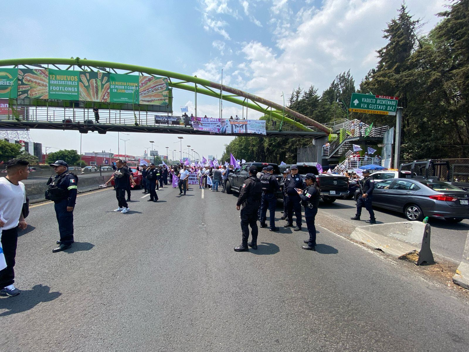Bloqueo en Periférico Norte, a la altura de Parque Naucalli