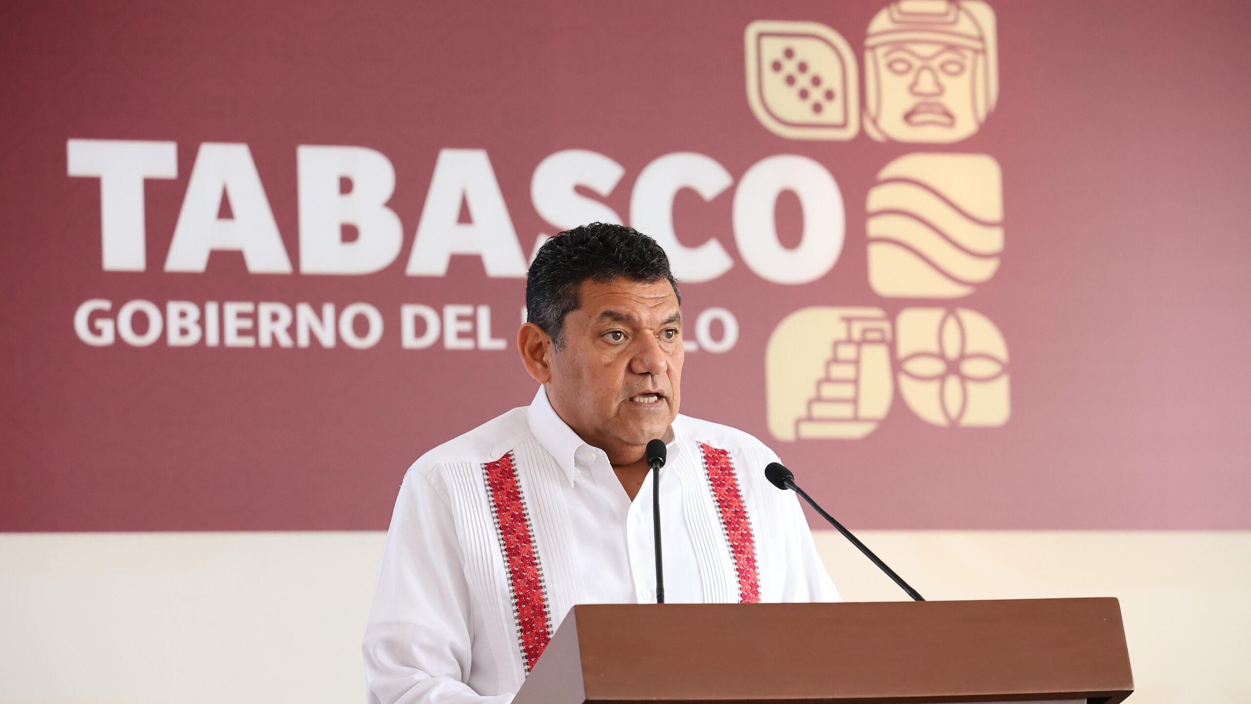 Javier May califica de “propaganda política” denuncia contra Adán Augusto López por crimen organizado