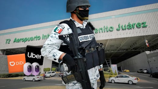 Guardia Nacional advierte a Uber y Didi: retirarán autos si entran al AICM desde esta fecha
