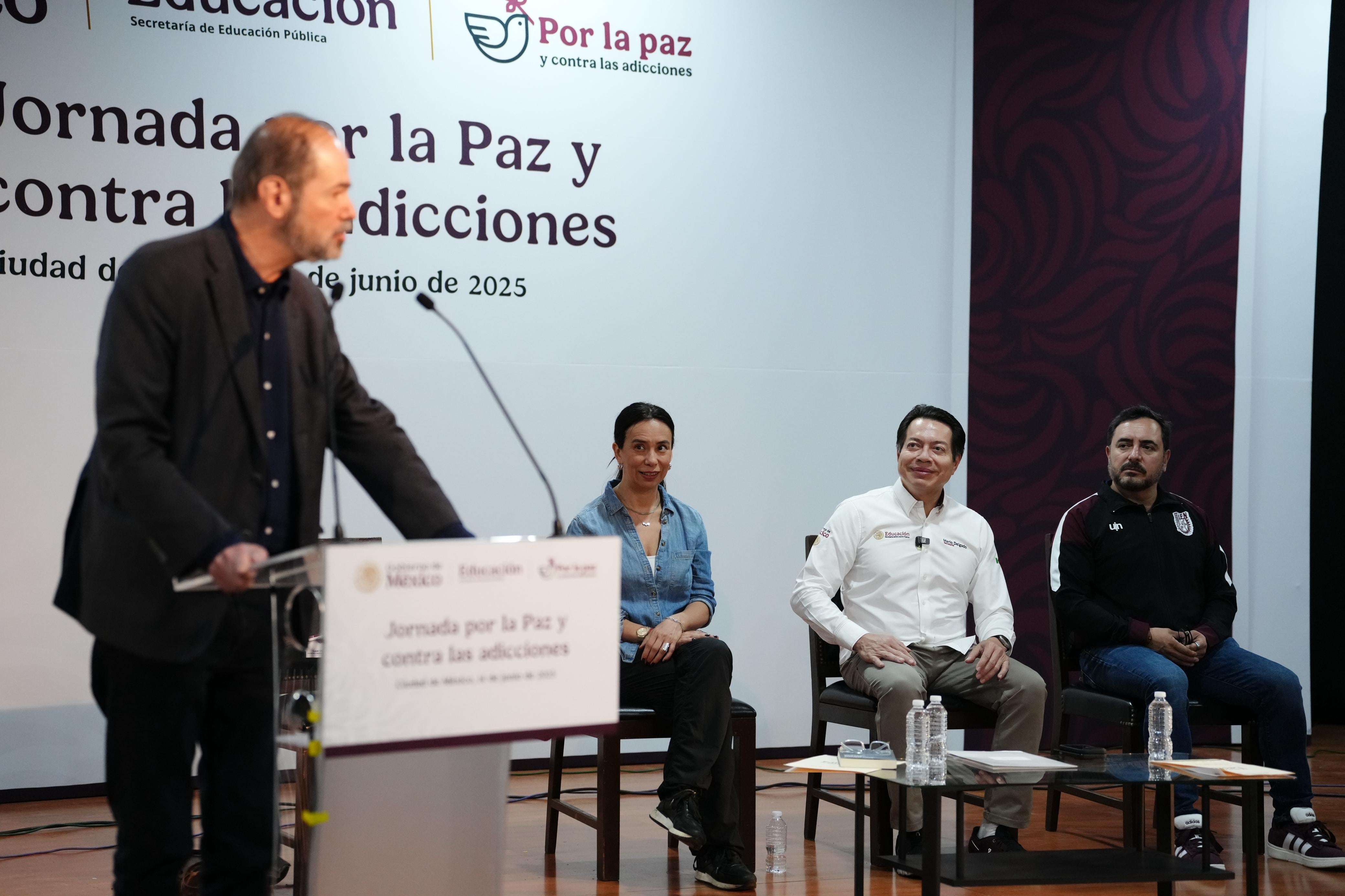 Mario Delgado, secretario de Educación, encabezó el 8º Maratón por la Lectura.