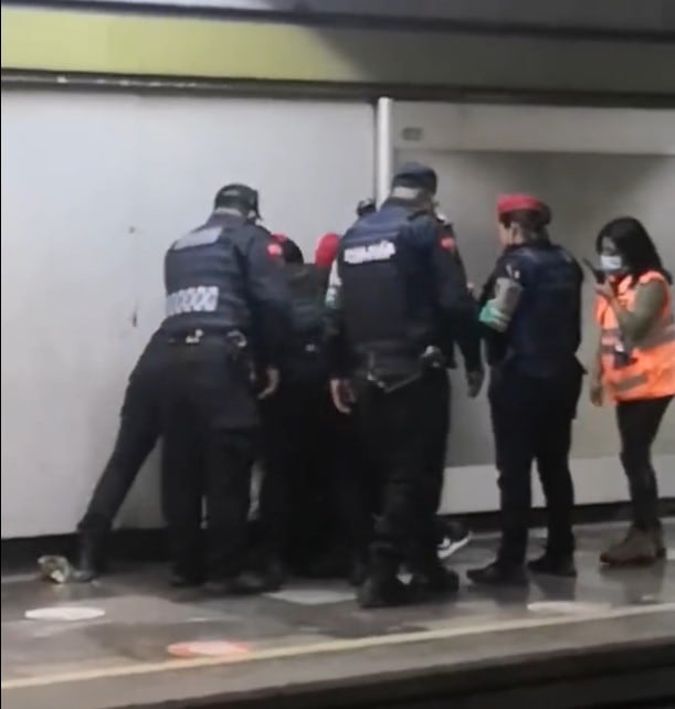 Detención en el Metro de CDMX