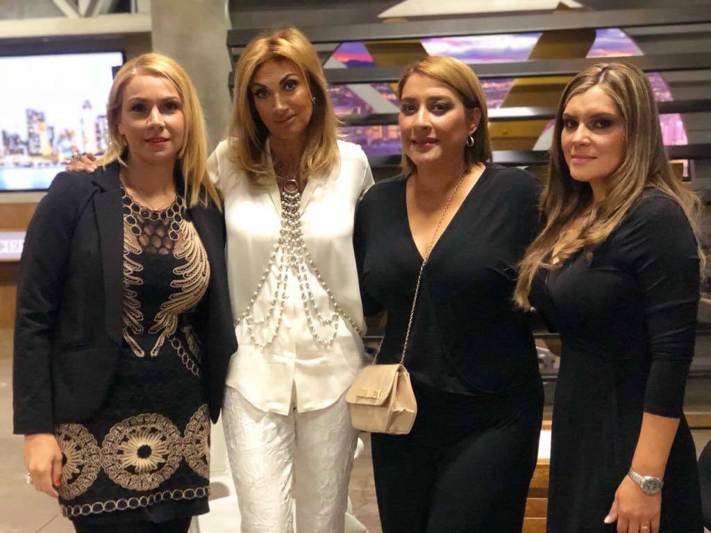 Adela Micha y victimas de Sergio Andrade