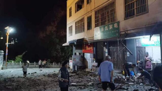 Sismo en Yunnan