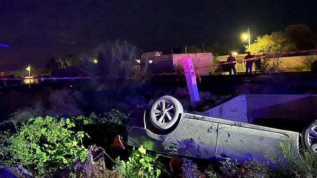 ¿Qué pasó en Mapimí, Durango? Tren arrolla vehículo que intentaba ganarle el paso; reportan 6 heridos