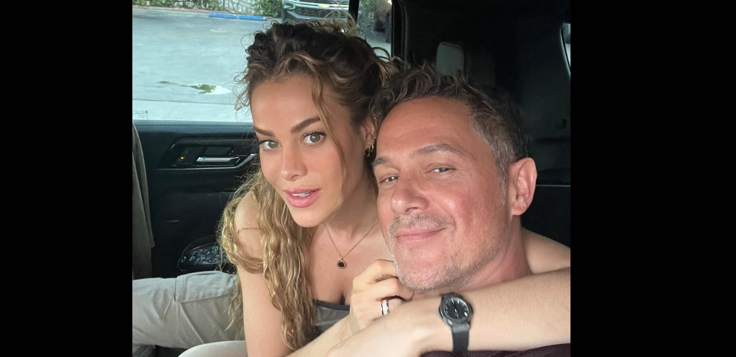 Candela Márquez y Alejandro Sanz.