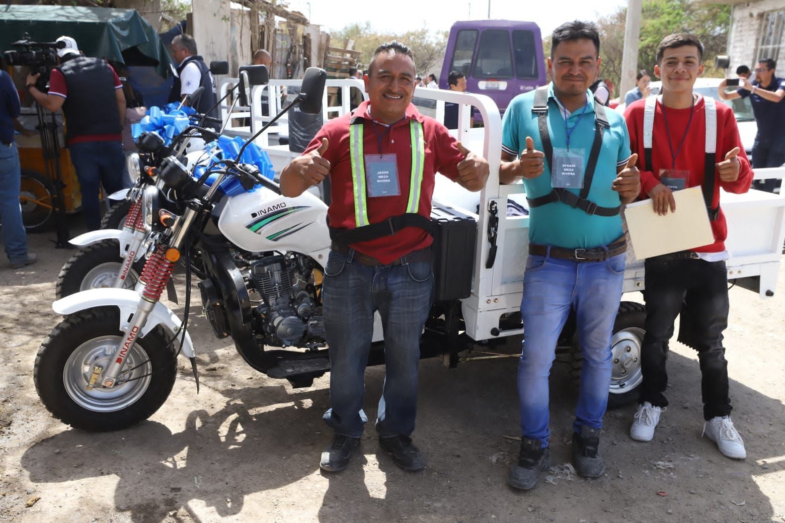 Beneficiarios del cambio animales de arrastre por motos de carga en Guanajuato