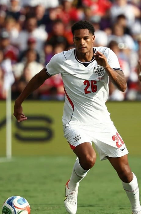 Jarell Quansah, futbolista de Inglaterra
