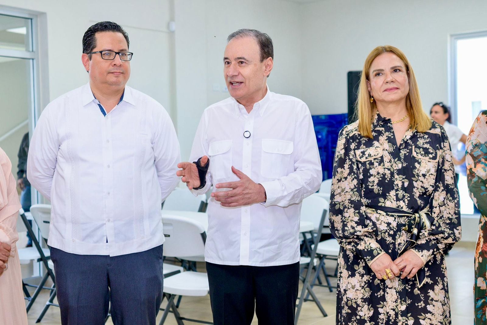 Alfonso Durazo anuncia albergue con hospedaje, alimentación y transporte en Hermosillo.