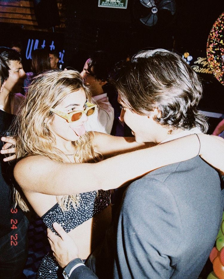 Mar de regil y su novio Michel Chamlati.