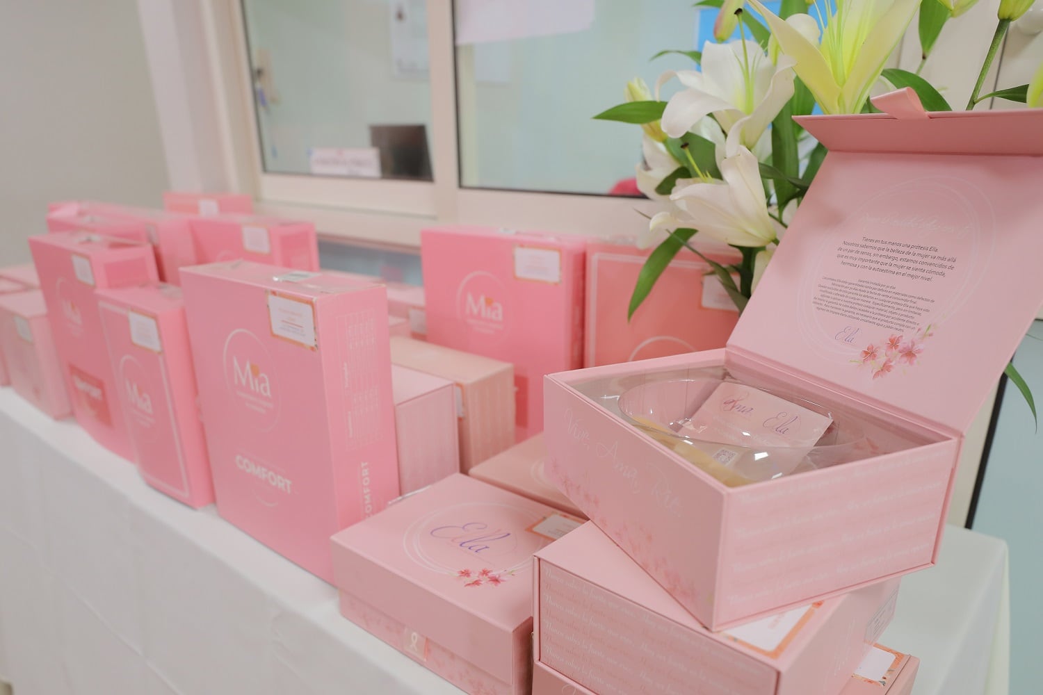 Nuevo León entregó prótesis a pacientes de cáncer de mama