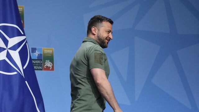 Volodímir Zelenski en cumbre de la OTAN en Vilna, Lituania