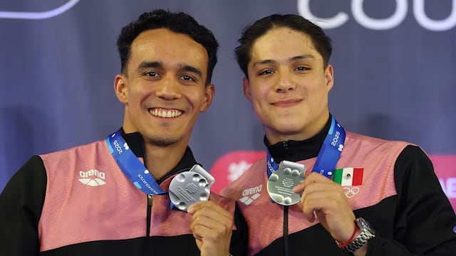 Osmar Olvera y Juan Celaya ganan plata en Copa Mundial de clavados