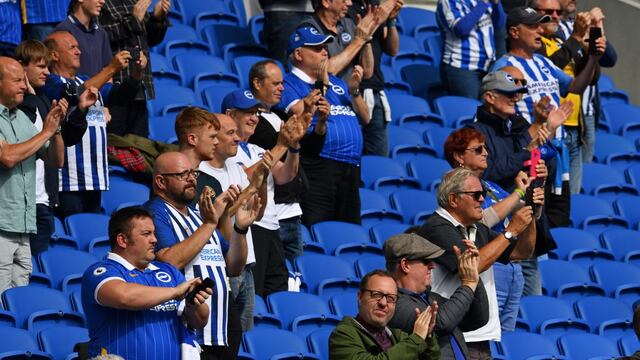 Fans en Amex Stadium.