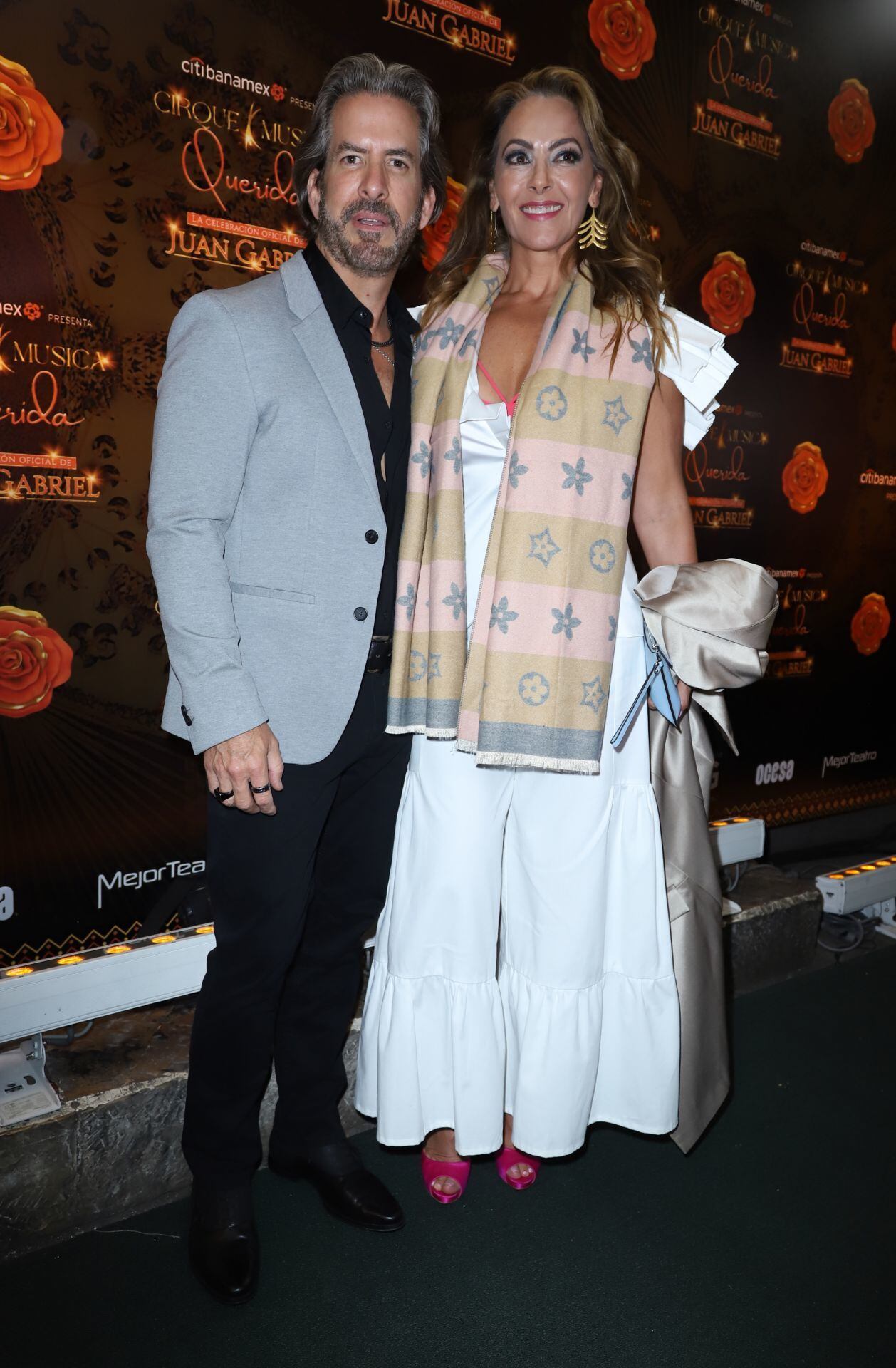 René de la Parra y Verónica del Castillo.