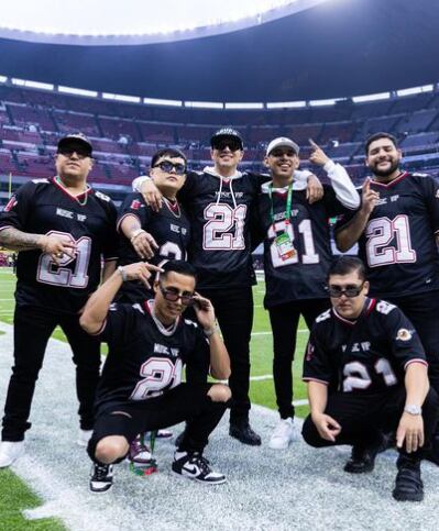 Grupo Firme antes de ser abucheados