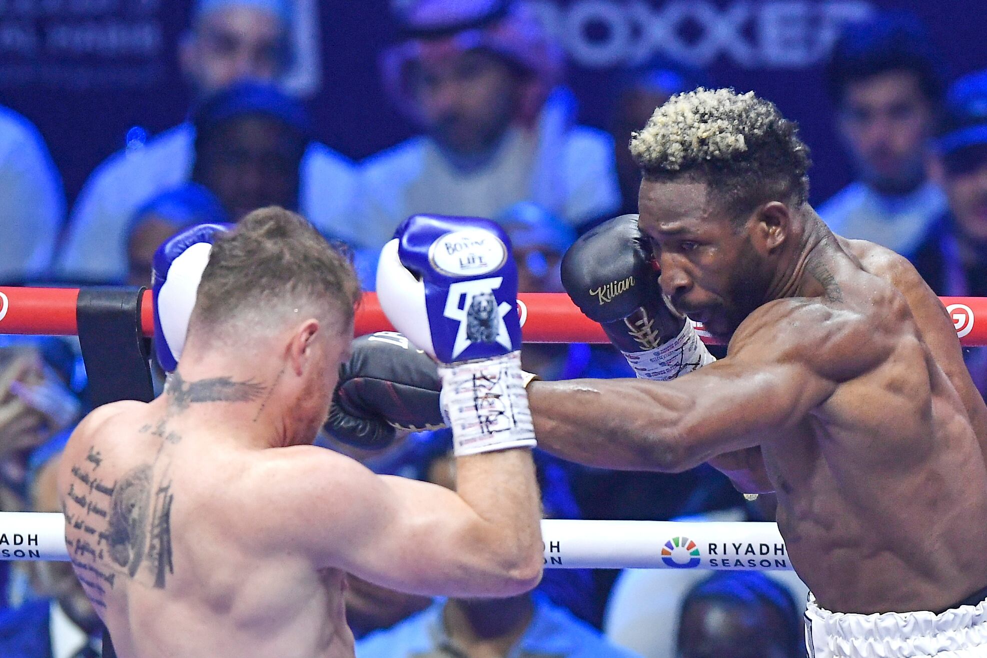 Canelo Álvarez vs William Scull: Los mejores memes de la aburrida pelea