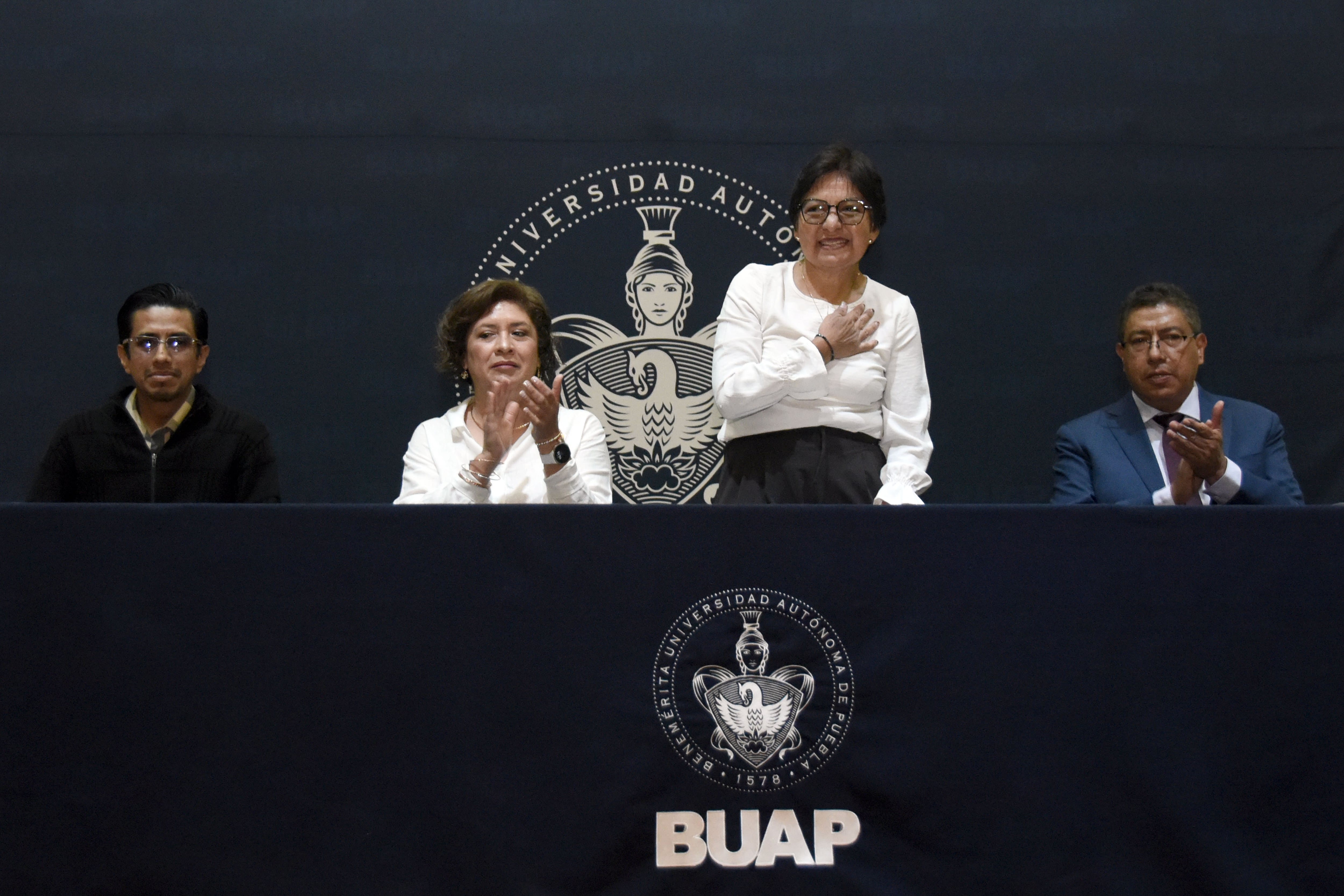 Lilia Cedillo habla de medio ambiente y salud por aniversario de Biotecnología BUAP.
