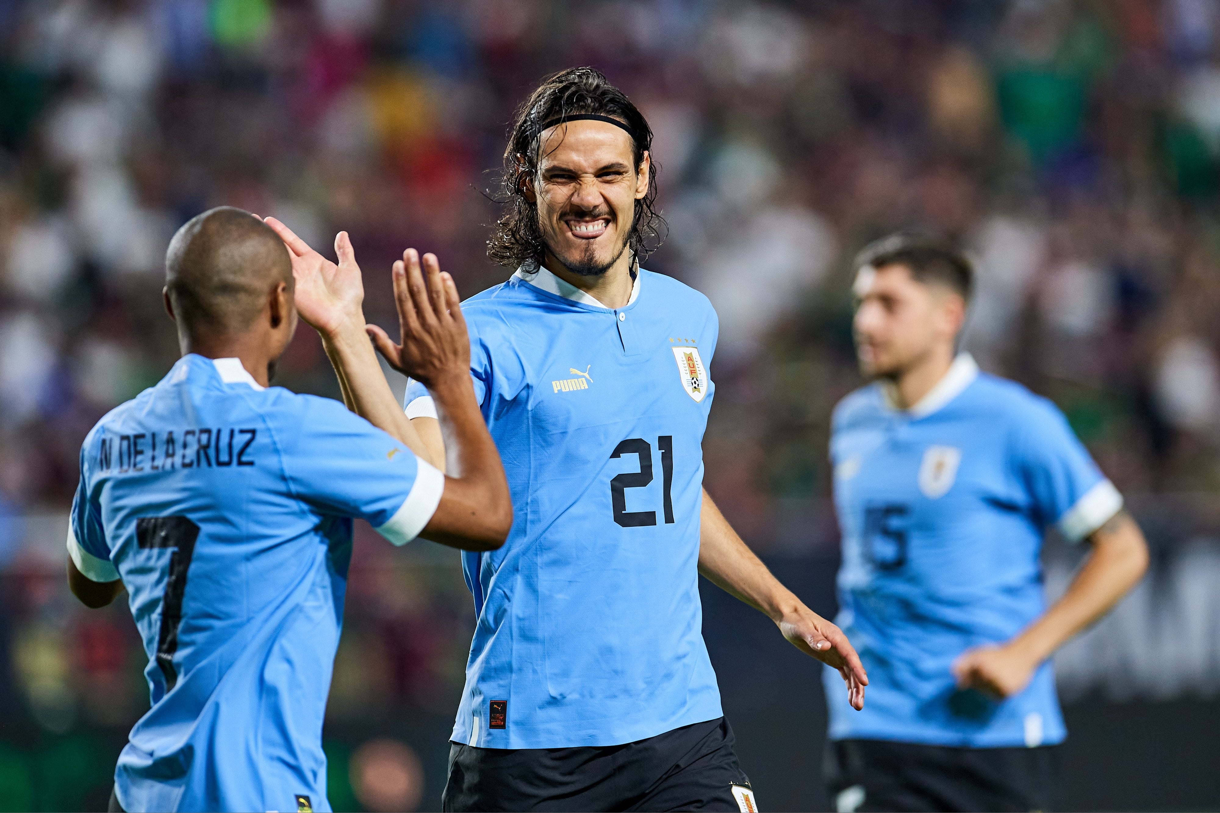 Edinson Cavani anotó el 0-3 con un disparo de larga distancia.